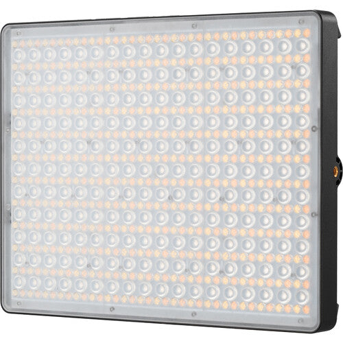 Panel Led Amaran P60c RGBWW 60W con Softbox y Grid Aputure