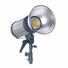 Kit Strobe Weifeng M-300 incluye 1 Monolight 300w, 1 Pedestal y 1 Sombrilla dorado/negro