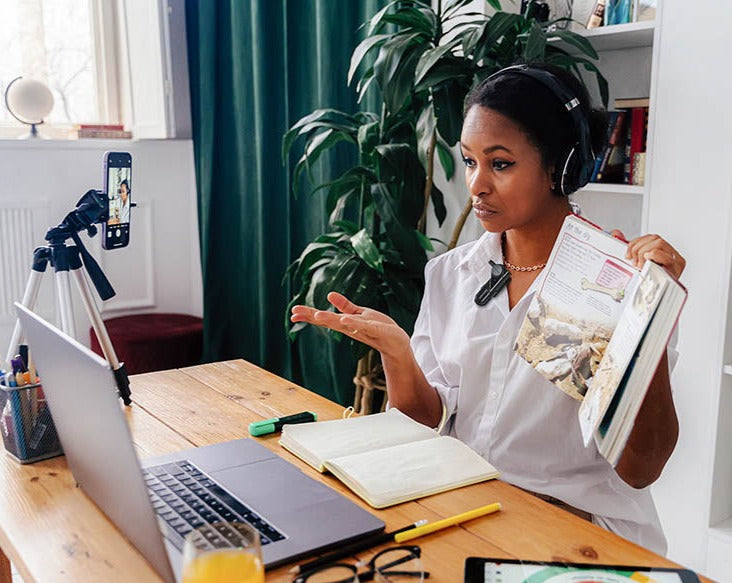 Micrófono Bluetooth Clip-On Saramonic SR-BTW