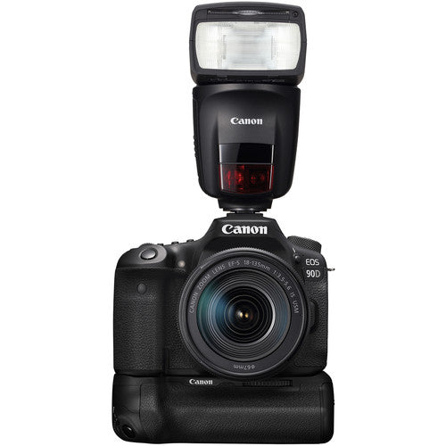 Cámara Canon EOS 90D con Lente 18-135mm IS USM