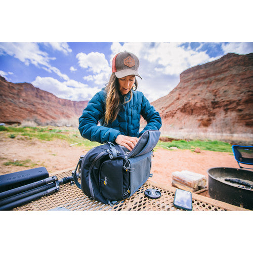 Estuche Lowepro Active BP 200 AW Negro y Gris