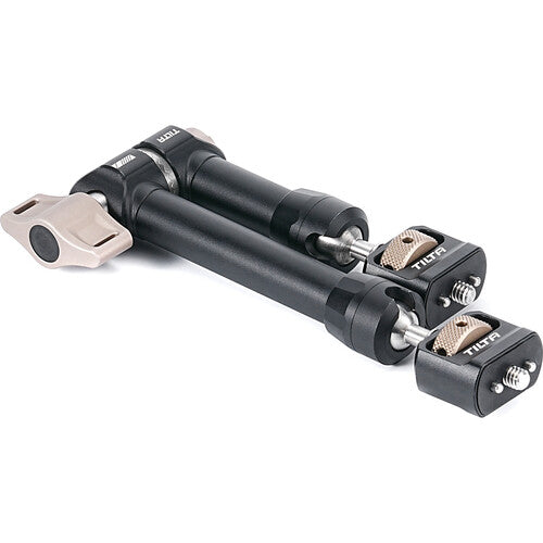 Brazo articulado Tilta Pro con rótulas dobles (tornillos de 1/4"-20) (TA-PAA2-B)