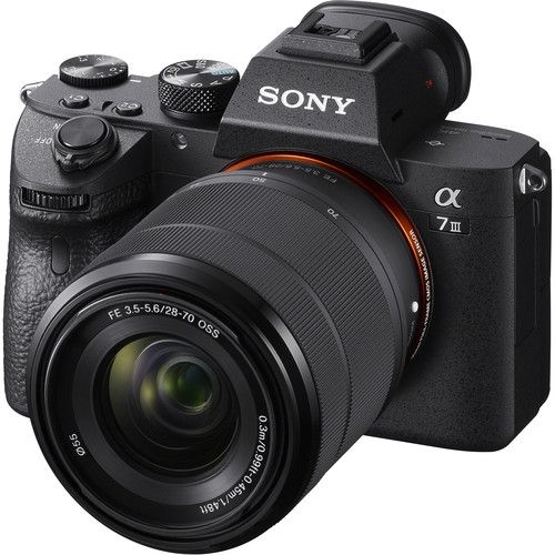 Cámara Sony Alpha a7 III con Lente 28-70mm